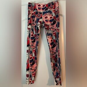 Comic leggings by Constanly Varied size large